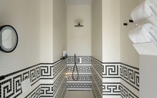 Zlata Ladjica Boutique Hotel