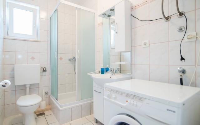Apartment Annie - sea view : A3 Postira, Island Brac