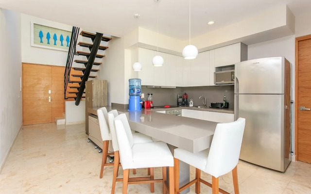 Penthouse A-Nah by Stella Rentals