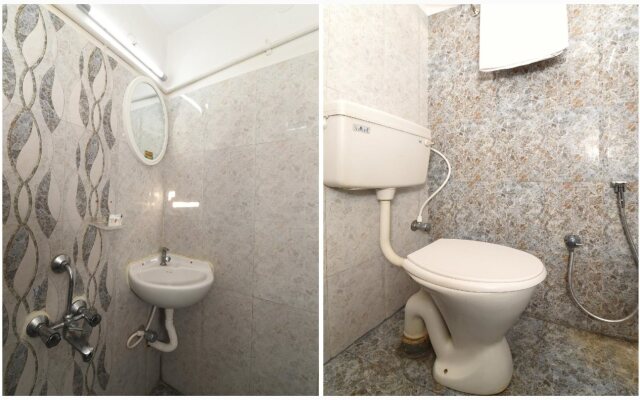 B Square Inn By OYO Rooms