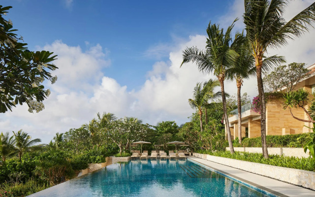 Mulia Villas