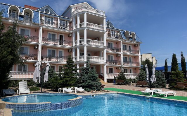 Villa Yelena (Novofedorovka)