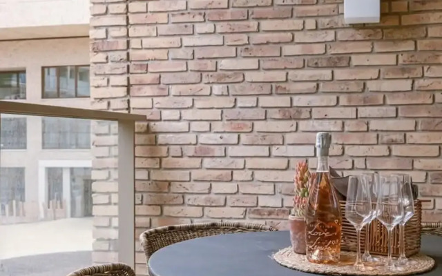 Beautiful Warm Apartment With Terrace in Ostend