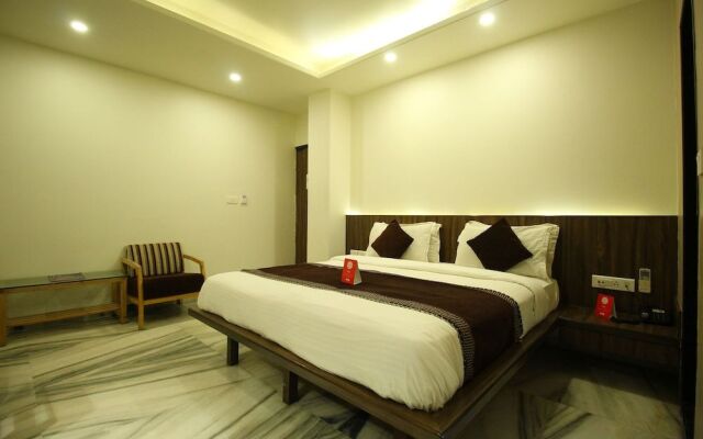 OYO Flagship 312 Near Ashram Road