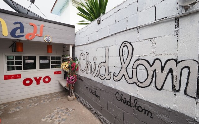 OYO 1100 Chidlom Resort