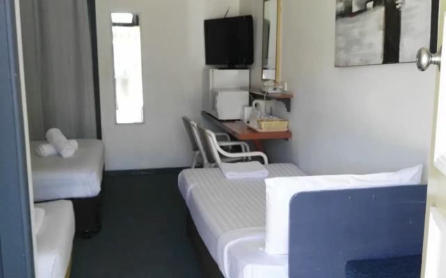 Bushmans Motor Inn