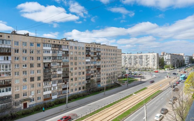 Apartments on Kupchinskaya Street