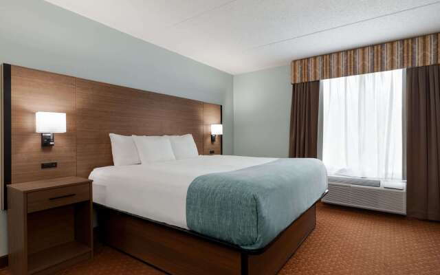 Wingate by Wyndham Louisville East