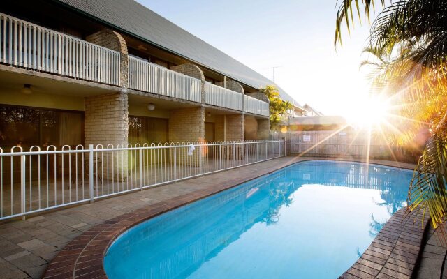 Nightcap at Kawana Waters Hotel