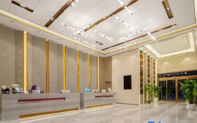 Lavande Hotel (Yantai Jinshatan Seaside Bathing Beach Branch Store)
