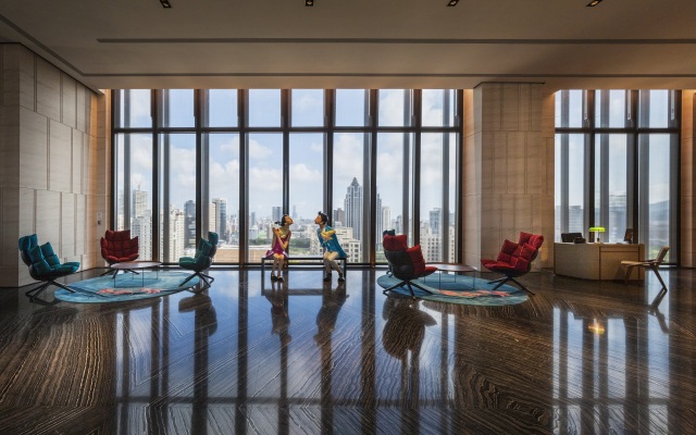 H2O Hotel