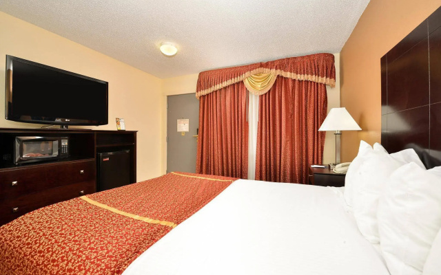 Days Inn by Wyndham St. Charles IL
