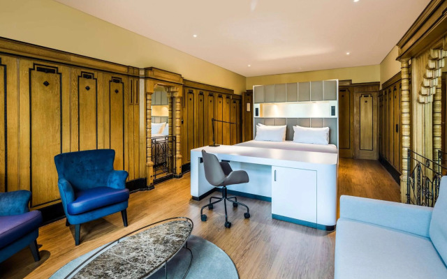 NH Amsterdam Schiller