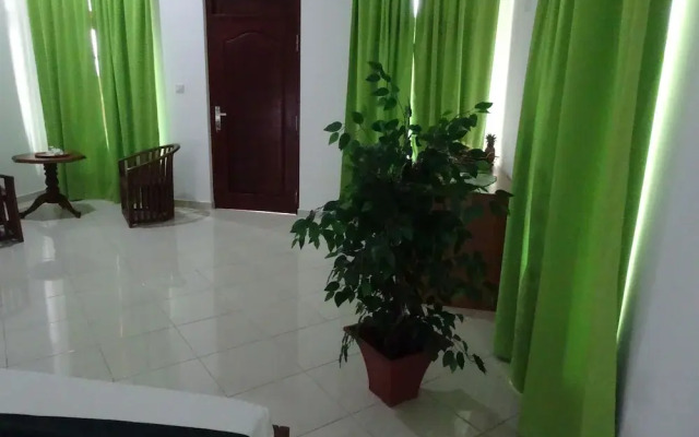 Moragalla Beach Home Guesthouse (Newly opened hotel)