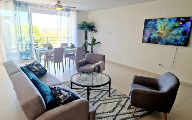 OASIS Apartments Simpson Bay