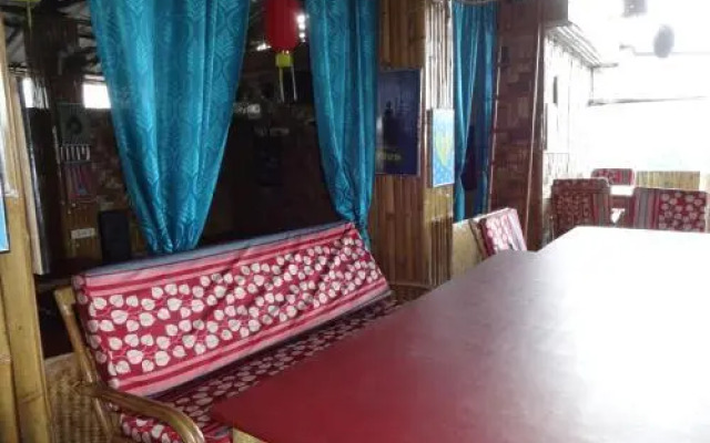 Hotel Lalaji Bayview