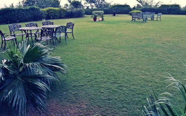 Hibis Hotel Devi Grand - Katra