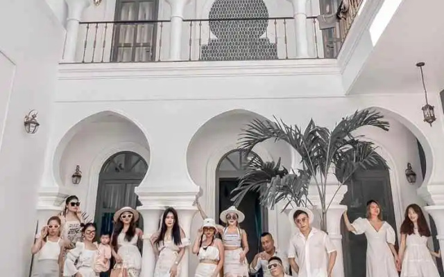 T-Maison Riad Vung Tau - Morocco style villa, near beach – People – Vung Tau