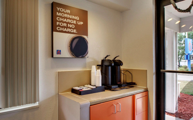 Motel 6 Cedar Rapids, IA