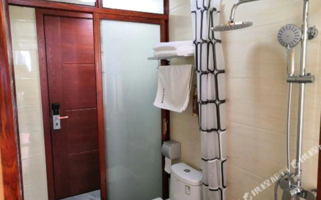 Yasu Inn (Kunming Dianchi Scenic Area)