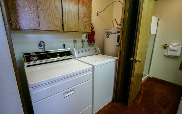 Snowcreek II #308 Condo