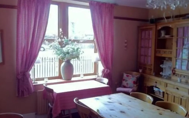 Moor End House Bed & Breakfast