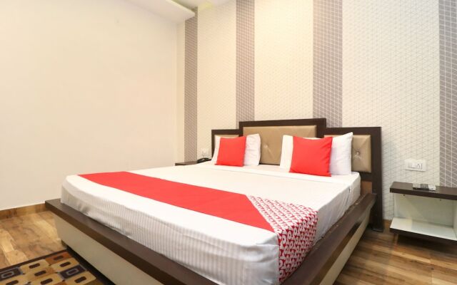 Oyo 22678 Hotel Unique House