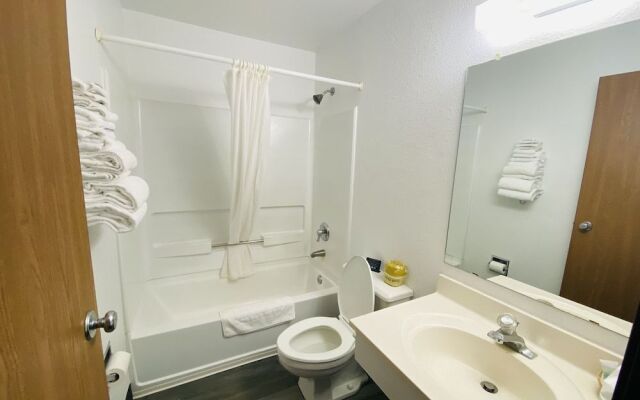 Americas Choice Inn And Suites