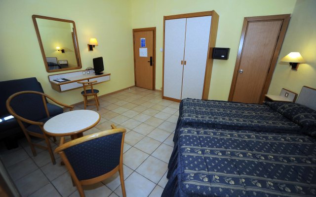 Sliema Chalet Hotel