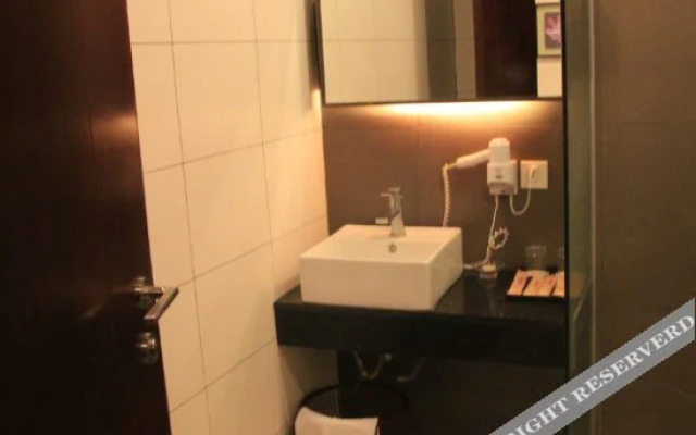 Yushuigu Hot Spring Hotel