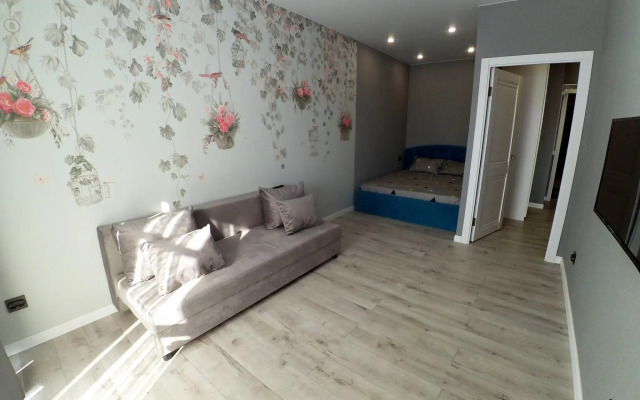 Apartment on Dementieva street 20