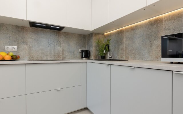 Lux Apartment by Renters Prestige