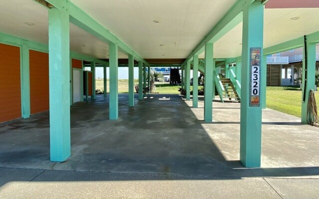 Smile N Wave 3 Bedroom Home by Redawning