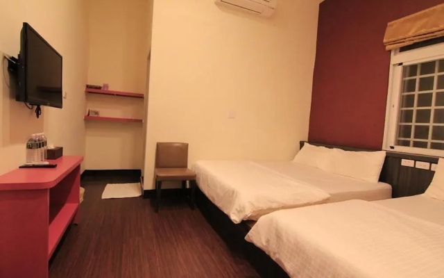 Home Sweet Beach Hotel