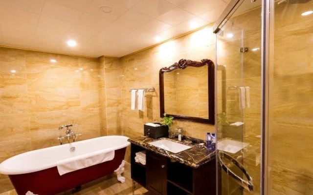 Zhonghui Hotel