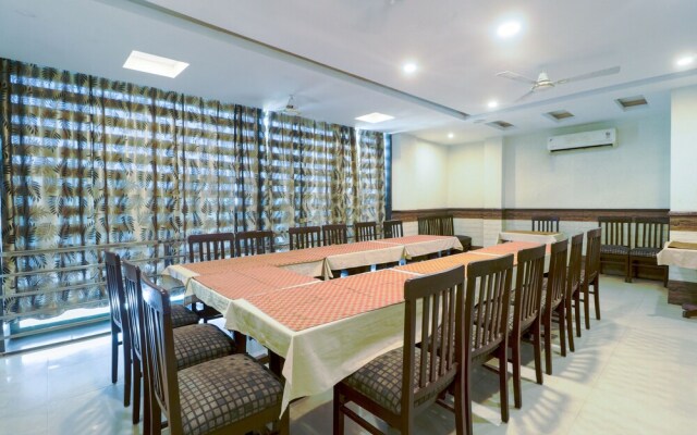 Oyo 46437 Malik Regency