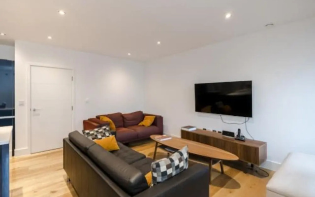 Notting Hill 2 Bedroom Apartment