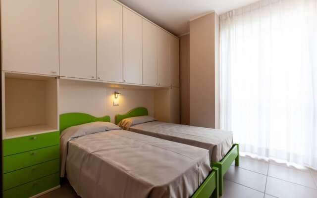 Alba Holiday Hotel & Residence