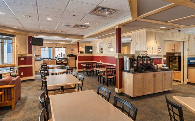 Park Point Marina Inn