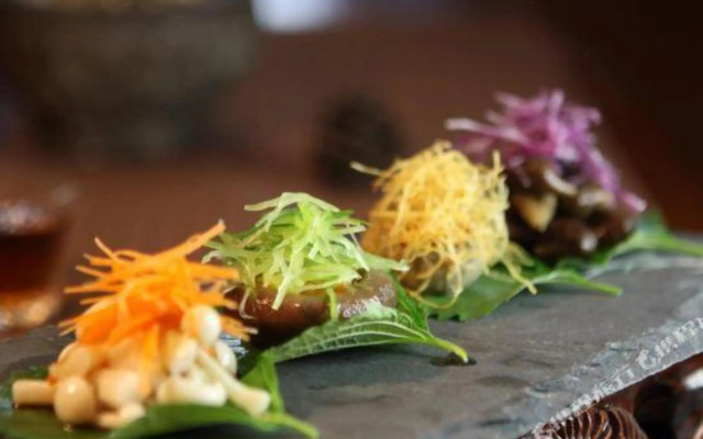 Jingju Xiantang Zen Lifestyle Hotel (Nanchang Bayi Square Wushang Mall)