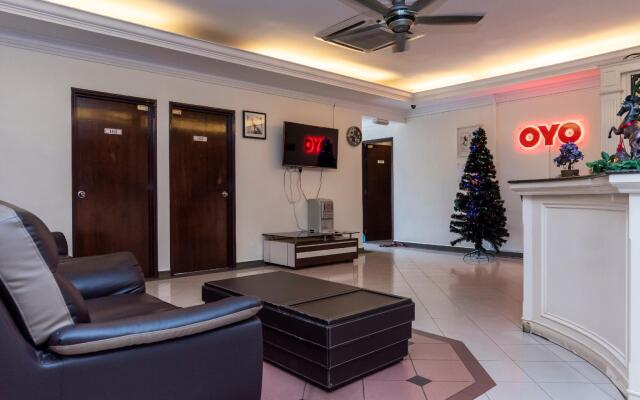 OYO 44027 Golden Horse Hotel