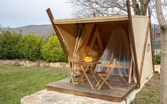 French Nateko Glamping Tent