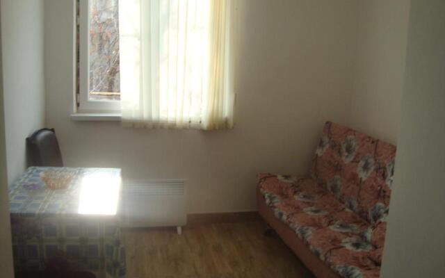 Apartments Azatutyan Avenue 19