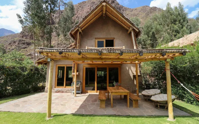 w Majestic 3BR House in Villa Sagrado