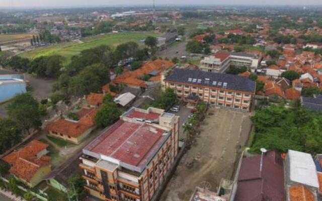 Hotel WIWI PERKASA 2