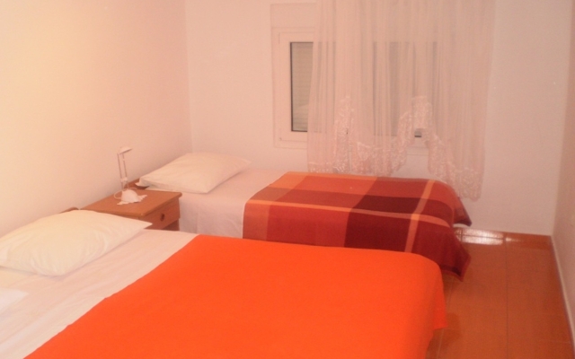 Apartment Midi - with two apartments: A1 Petrcane, Zadar riviera