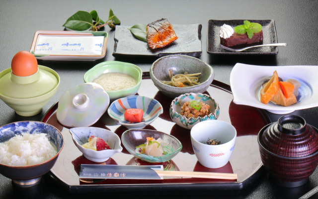 Yamatsubaki