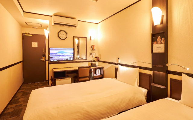 Toyoko Inn Tsu-eki Nishi-guchi – Guest Rooms – Tsu