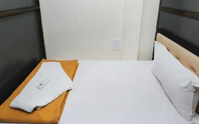 Golden Sands Dormitory & Single AC Rooms