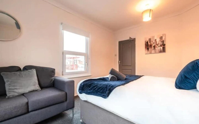 Charming 3-bed House in Wellingborough